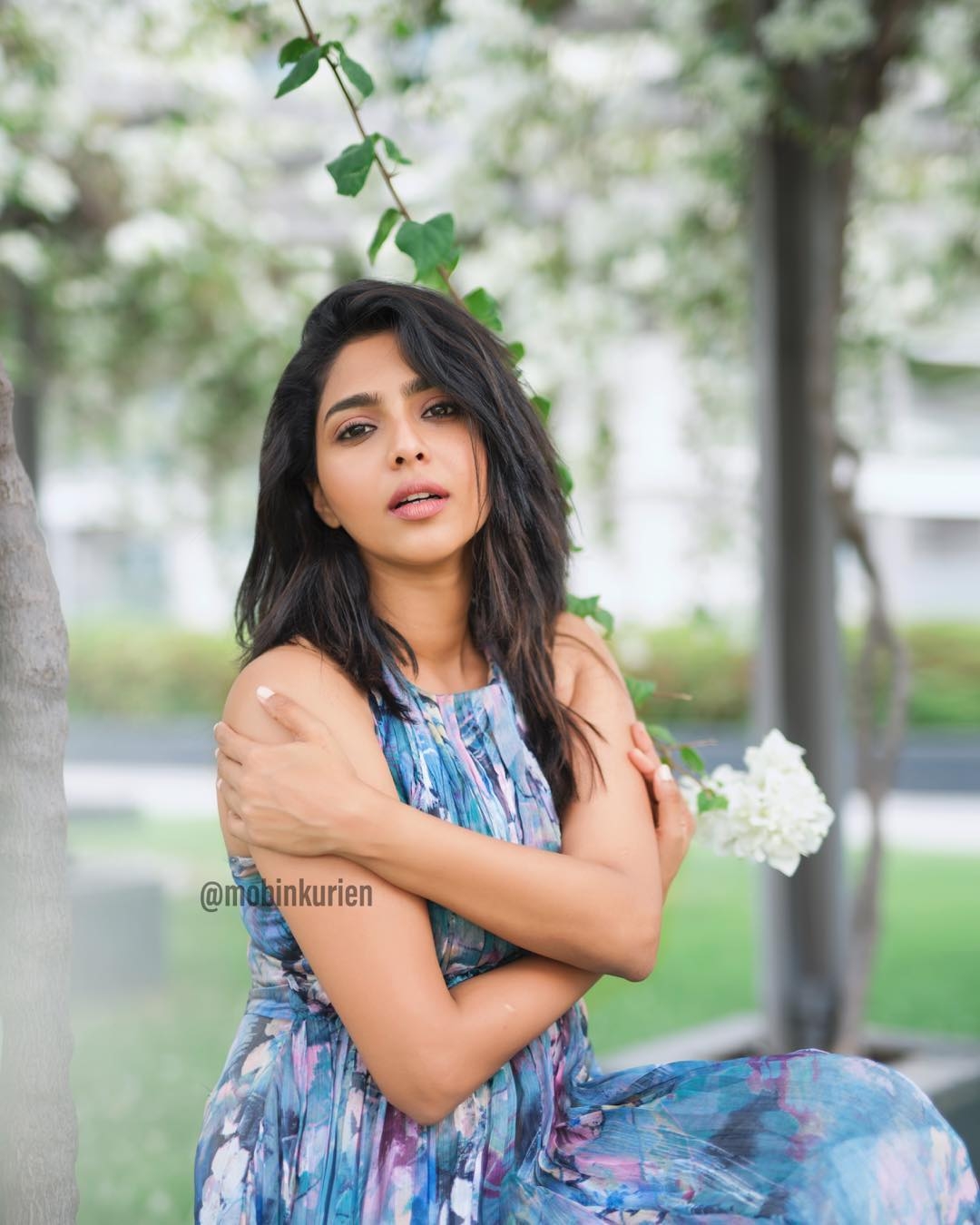 1080x1350 Sizzling Photo Of Aishwarya Lekshmi, Phone