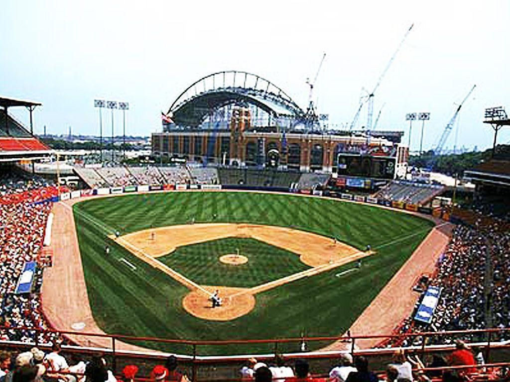 1030x770 Milwaukee Brewers Stadium, Desktop