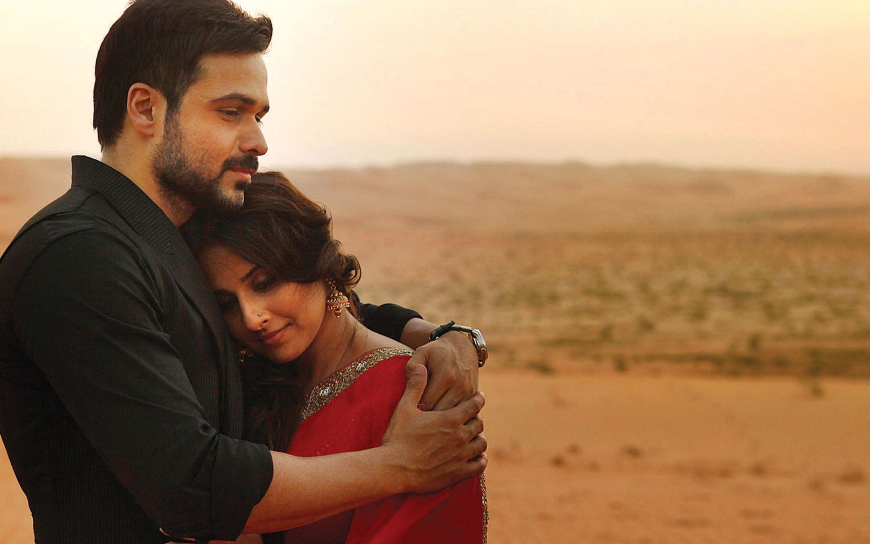 2880x1800 Emraan Hug Vidya In Hamari Adhuri Kahani Wallpaper, Desktop