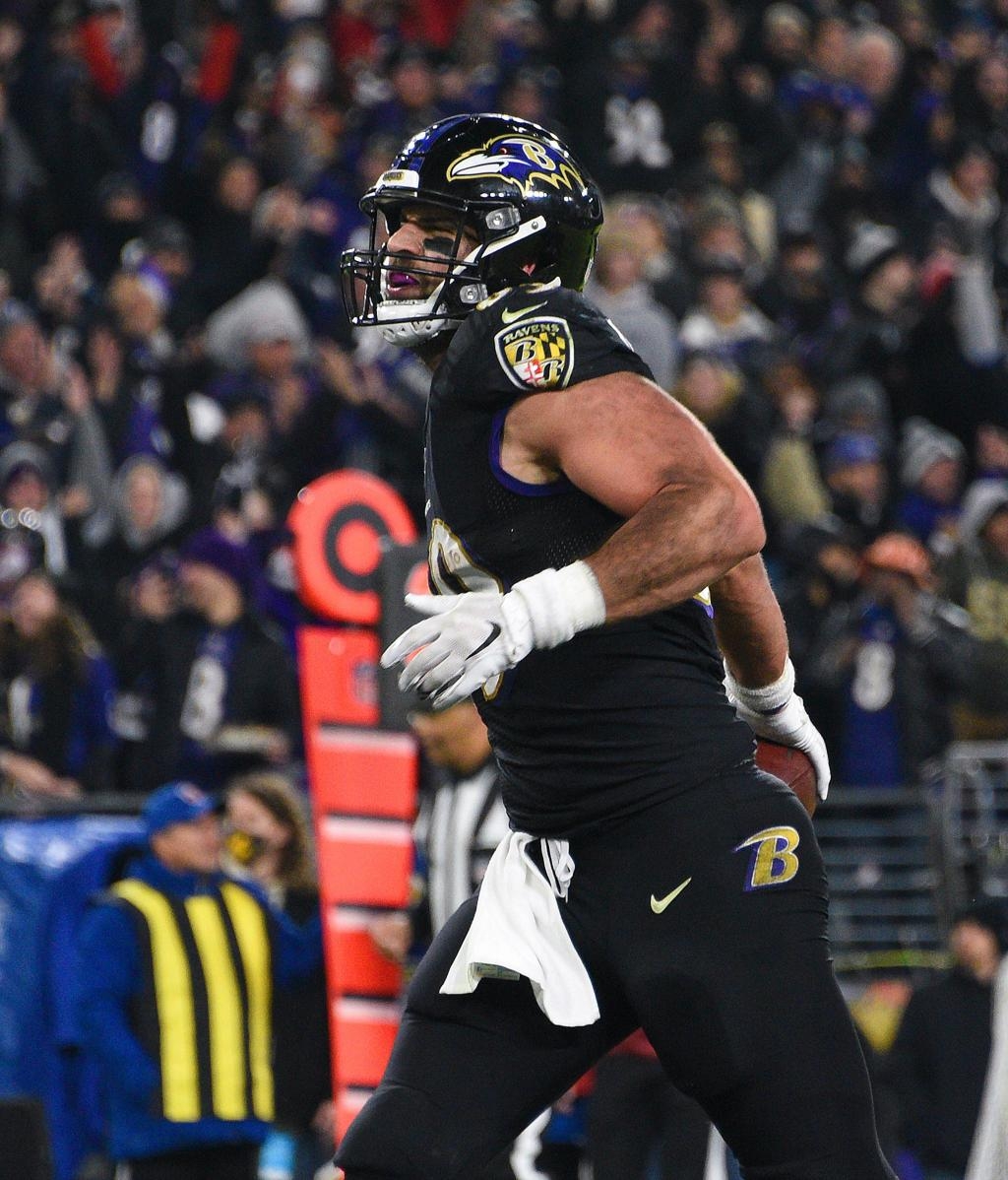 1030x1200 Mark Andrews nears Ravens receiving records as he produces one of the greatest seasons ever by a tight end, Phone