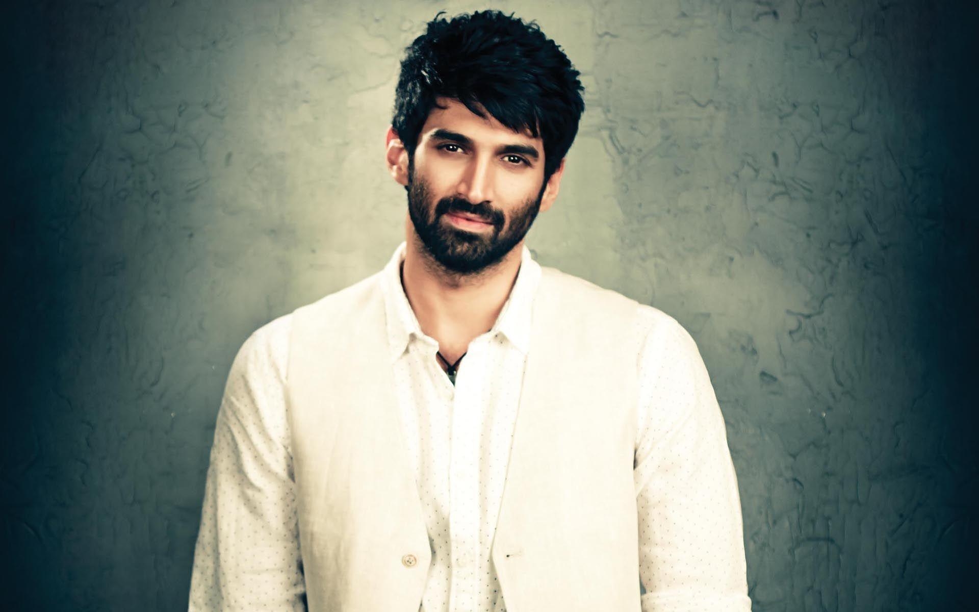 1920x1200 Aditya Roy Kapur Biography And HD Wallpaper. Roy kapoor, Happy, Desktop