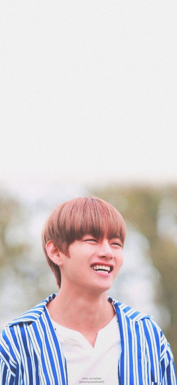 740x1600 TAEHYUNG BTS WORLD, Phone