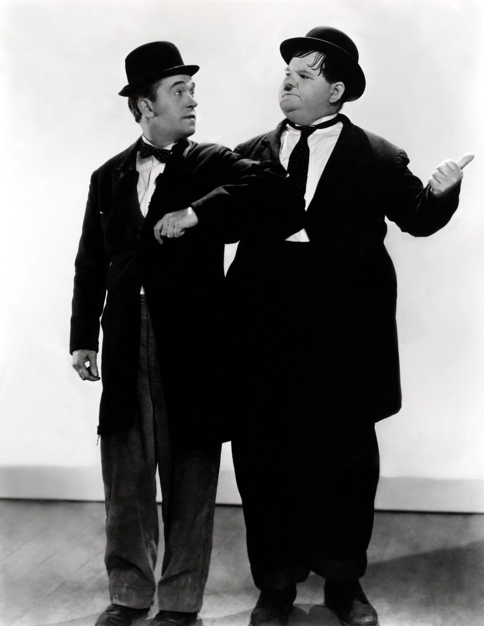 1670x2150 Laurel and Hardy, Phone