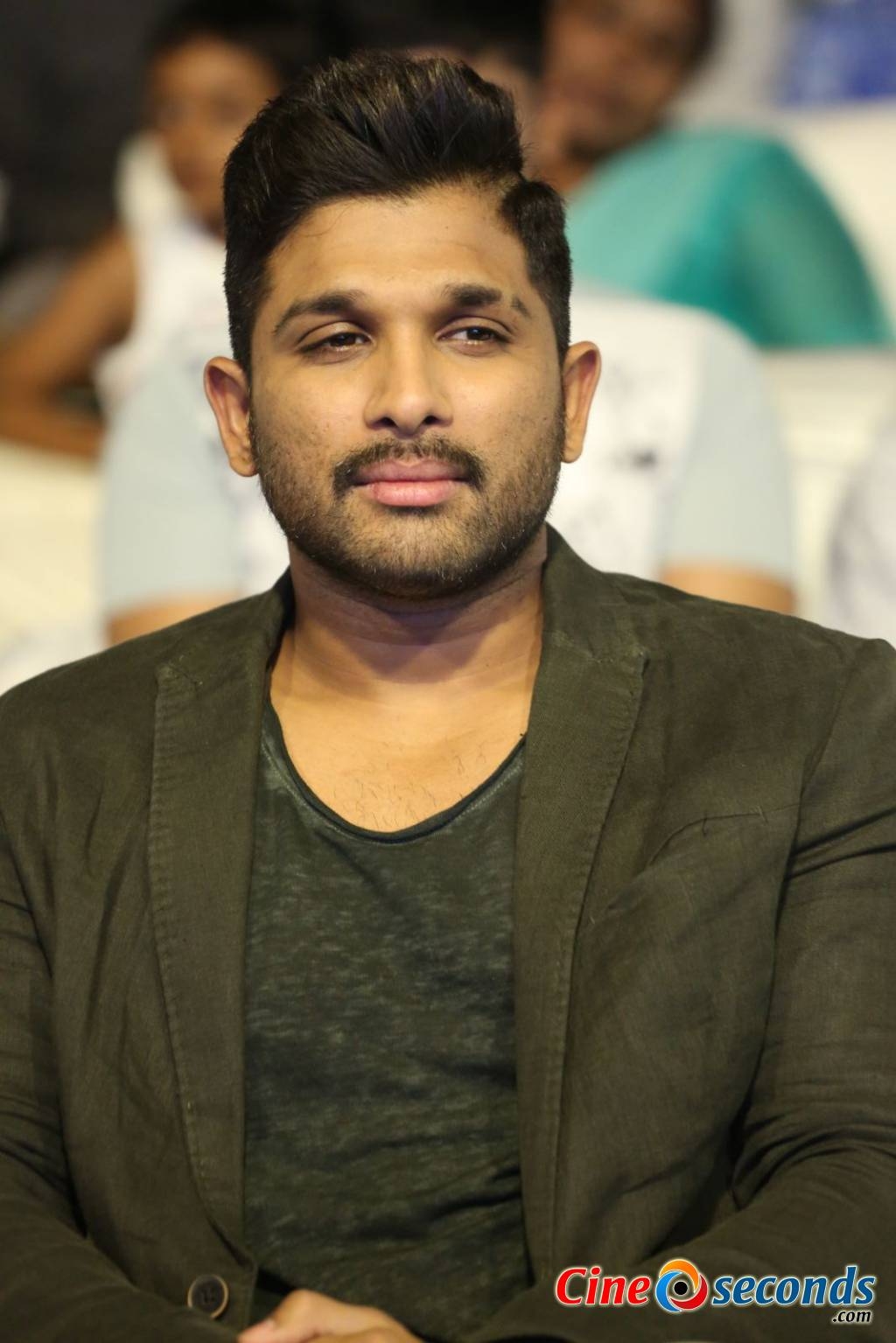 1030x1540 Allu Arjun at Naa Peru Surya Thank You India Meet Stills (1), Phone