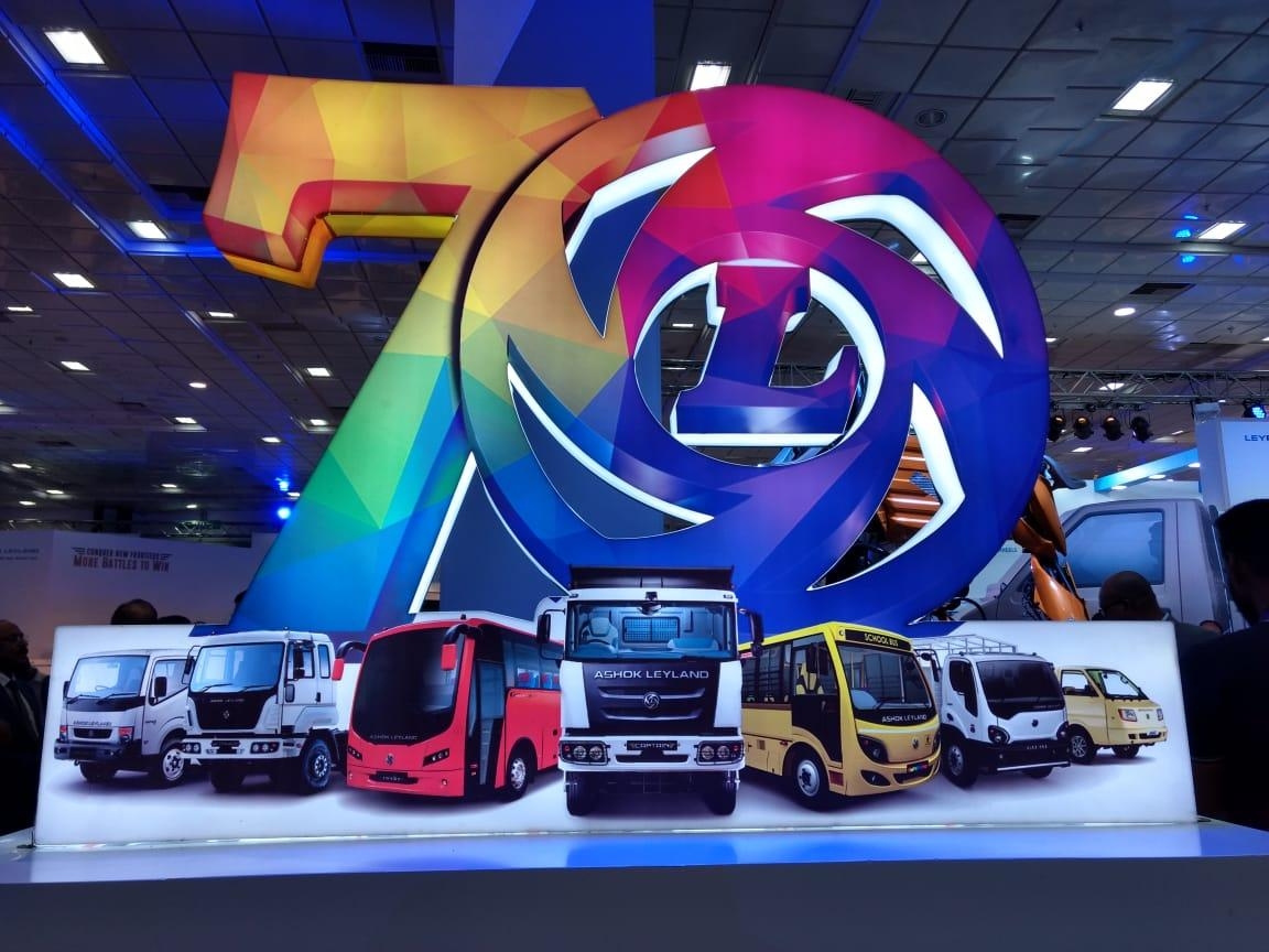 1160x870 Ashok Leyland Showcase Their Vehicle Line Up At The Global, Desktop