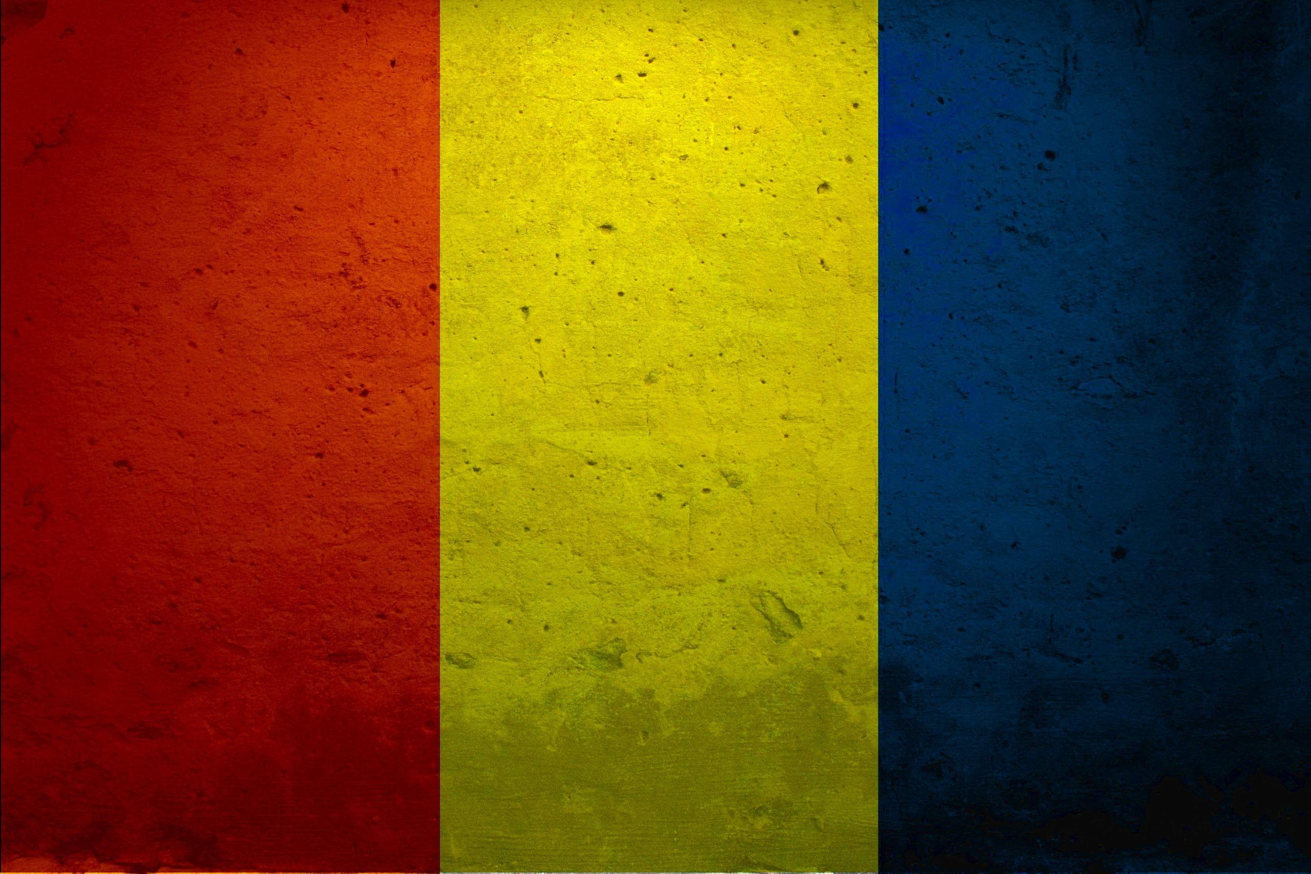 2560x1710 Romania Flag Wallpaperx1707, Desktop