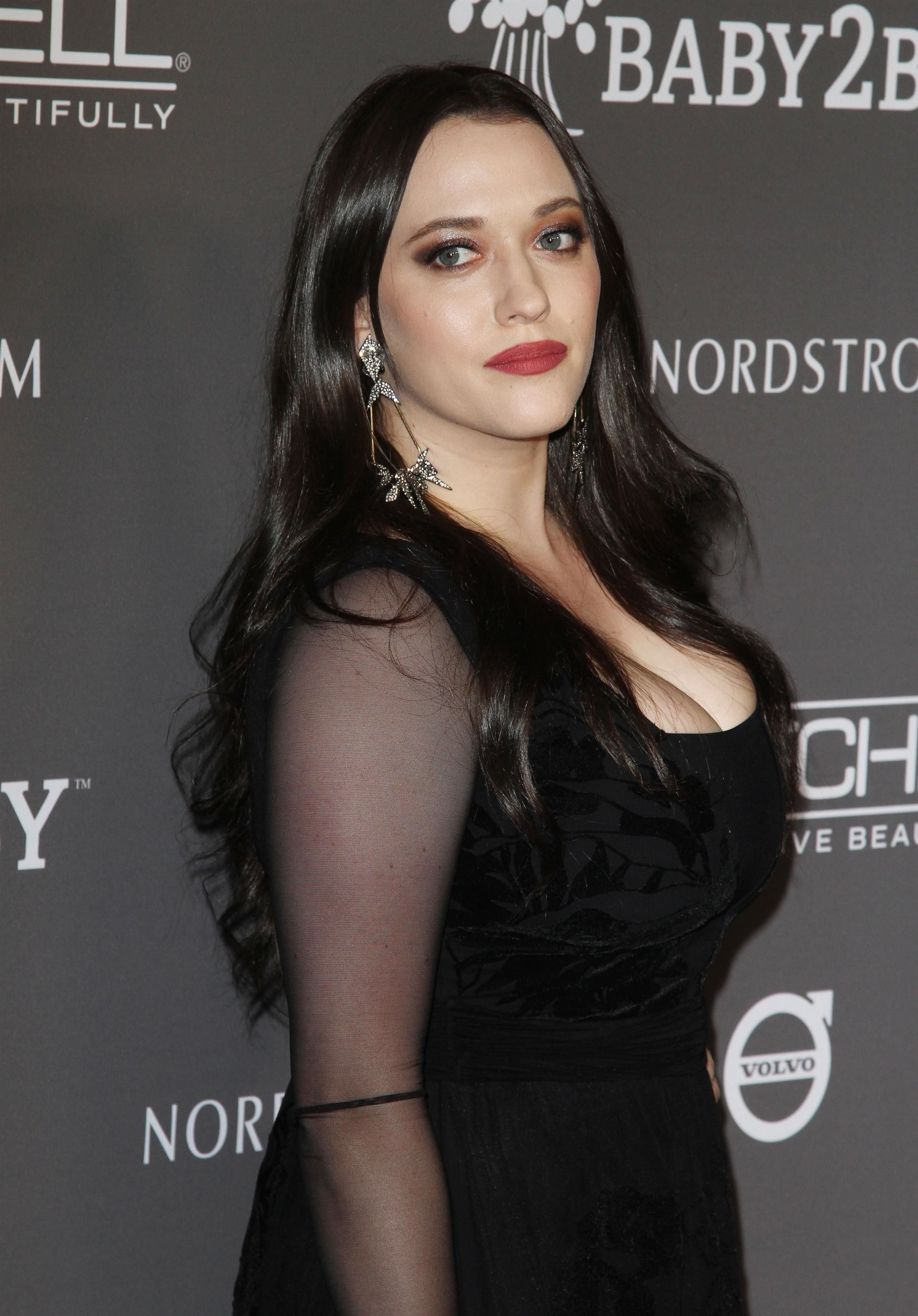 2450x3500 Kat Dennings, Phone