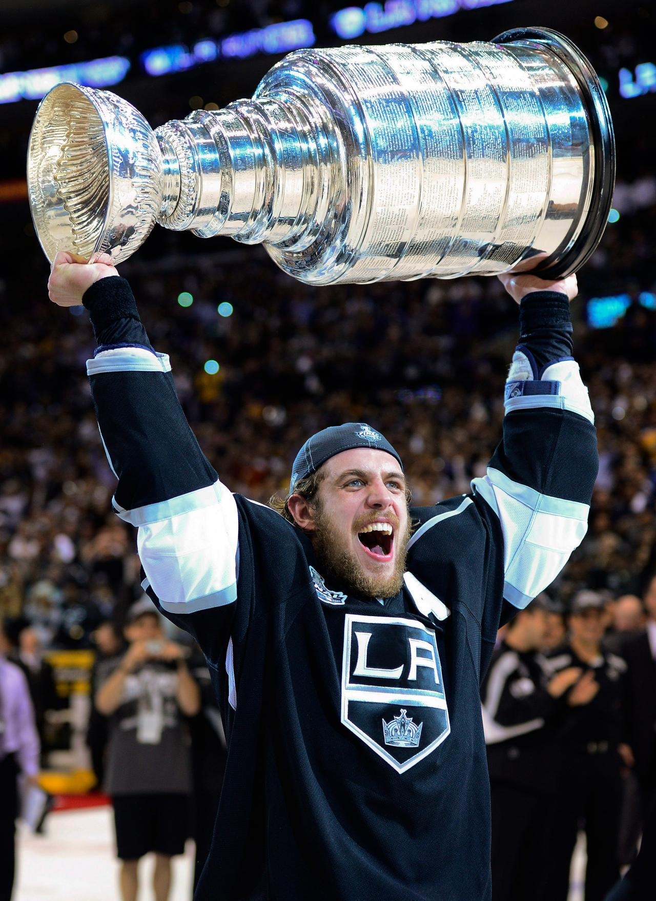 1280x1760 Photo Collection Anze Kopitar Jersey Wallpaper, Phone