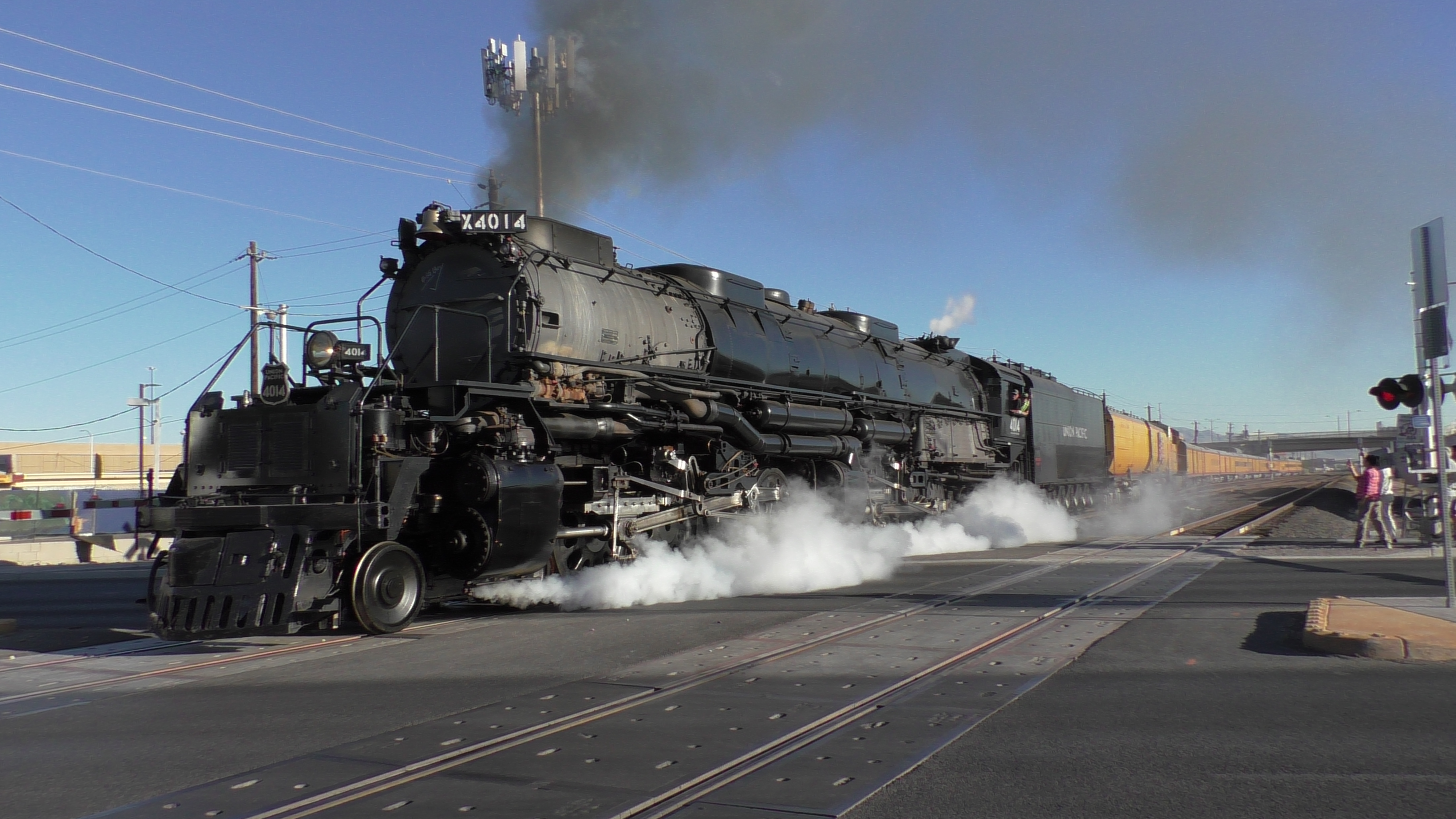 4740x2670 Union Pacific Big Boy 4014 Departing Las Vegas, NV, October 8th, Desktop