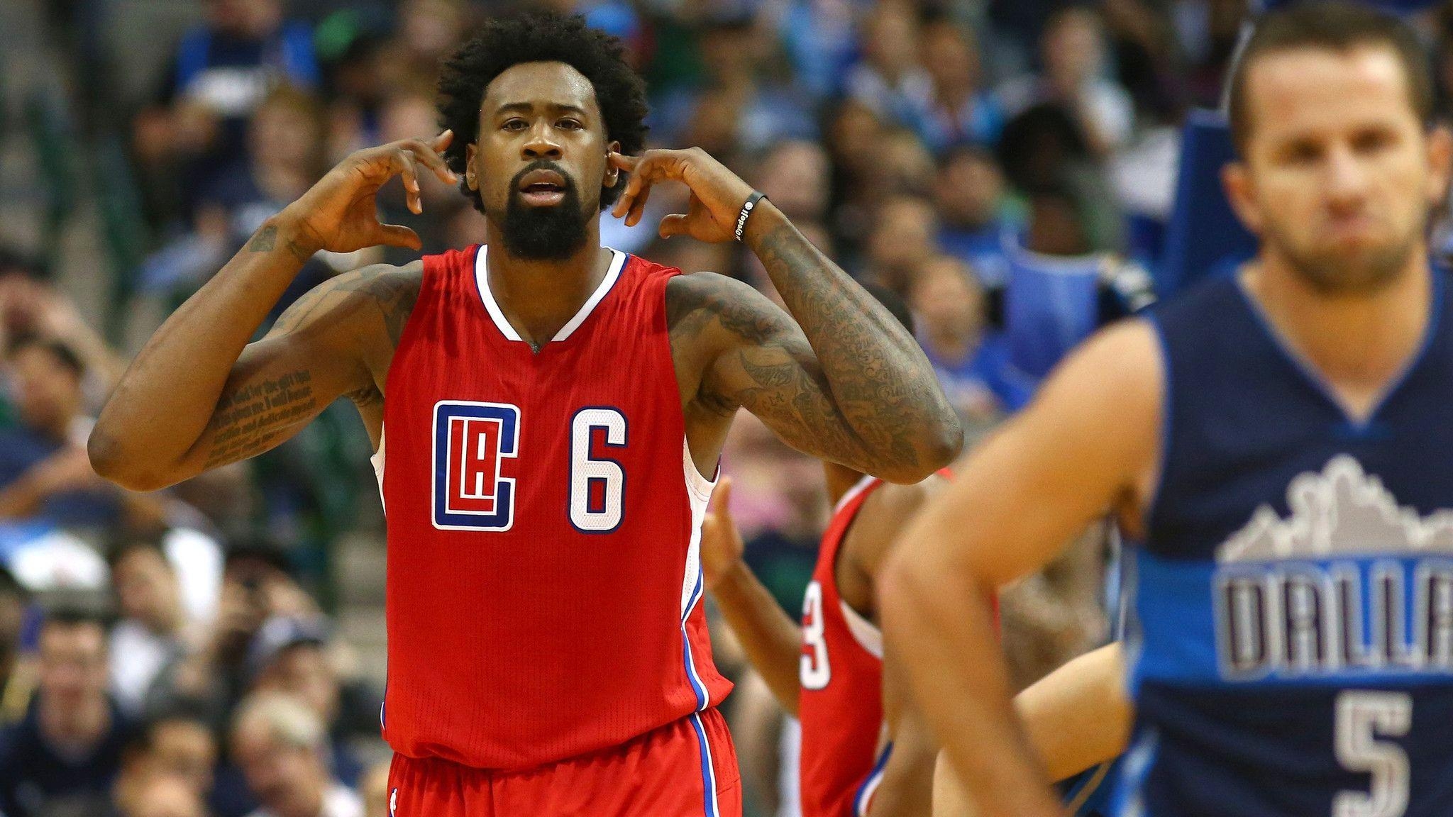 2050x1160 DeAndre Jordan to reporter: 'It's hard to hear you with all these, Desktop