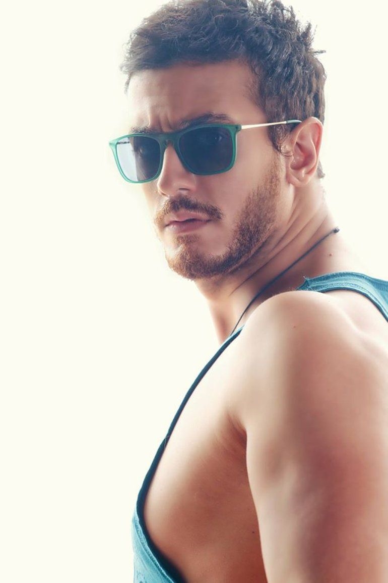 770x1160 Saad Lamjarred Photo (5 of 10), Phone