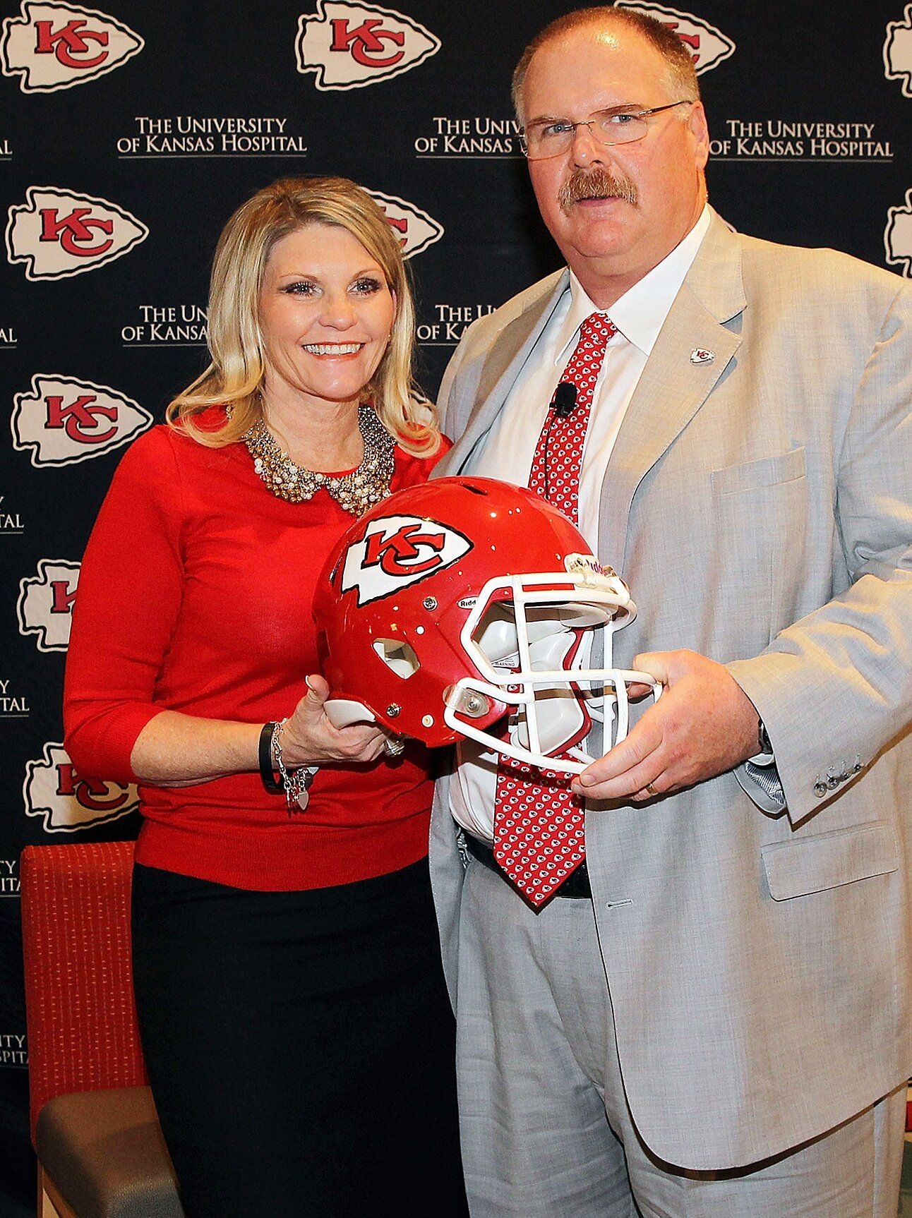 1300x1730 Chiefs Coach Calls Wife His Real ‘Trophy’ After Super Bowl Win, Phone