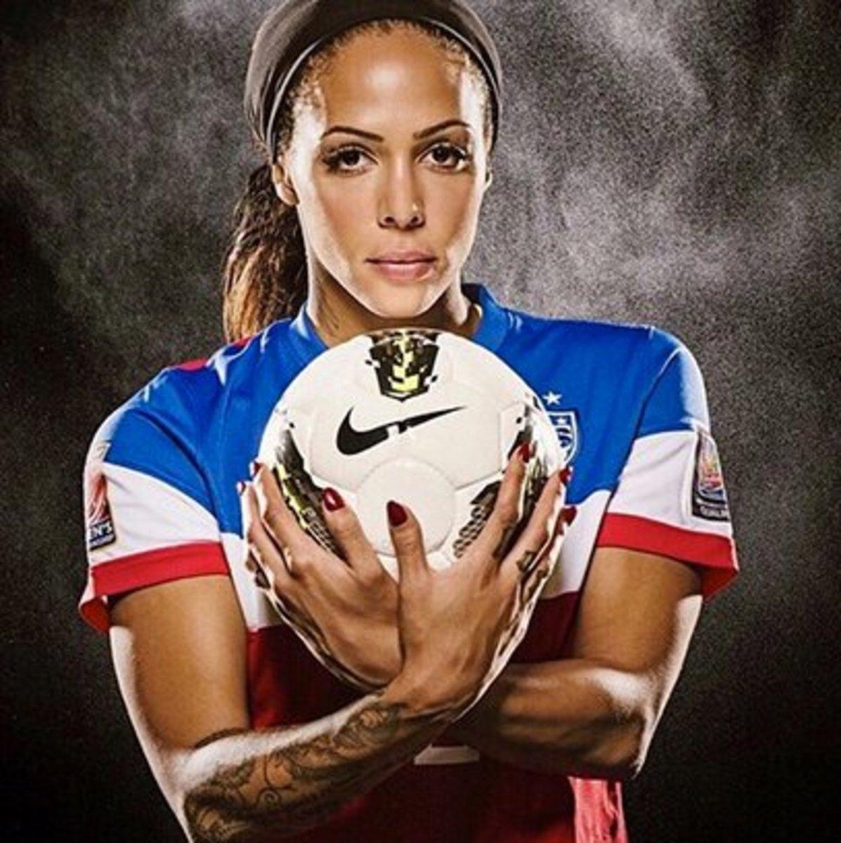 1200x1200 Hot Picture Of Sydney Leroux Which Will Make You Crave For Her, Phone