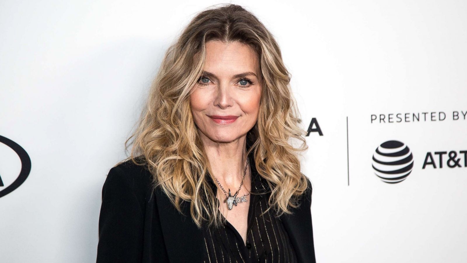 1600x900 Michelle Pfeiffer lived on a diet of 'tomato soup and Marlboros' to play drug addict in 'Scarface' Morning America, Desktop