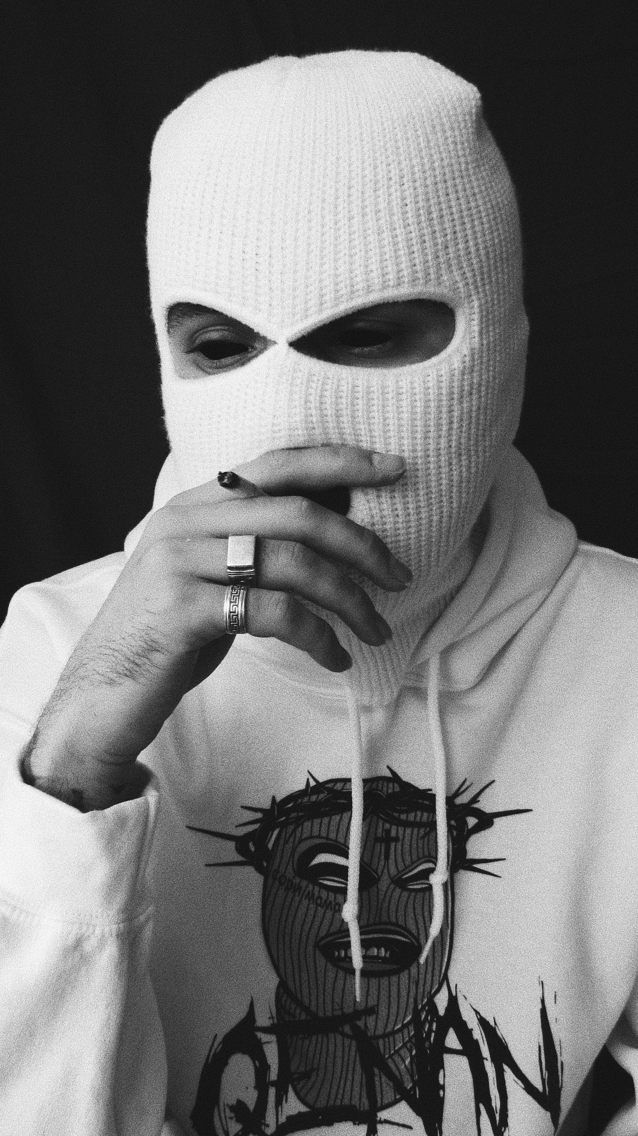 2110x3750 Asthetic Ski Mask Image, Phone