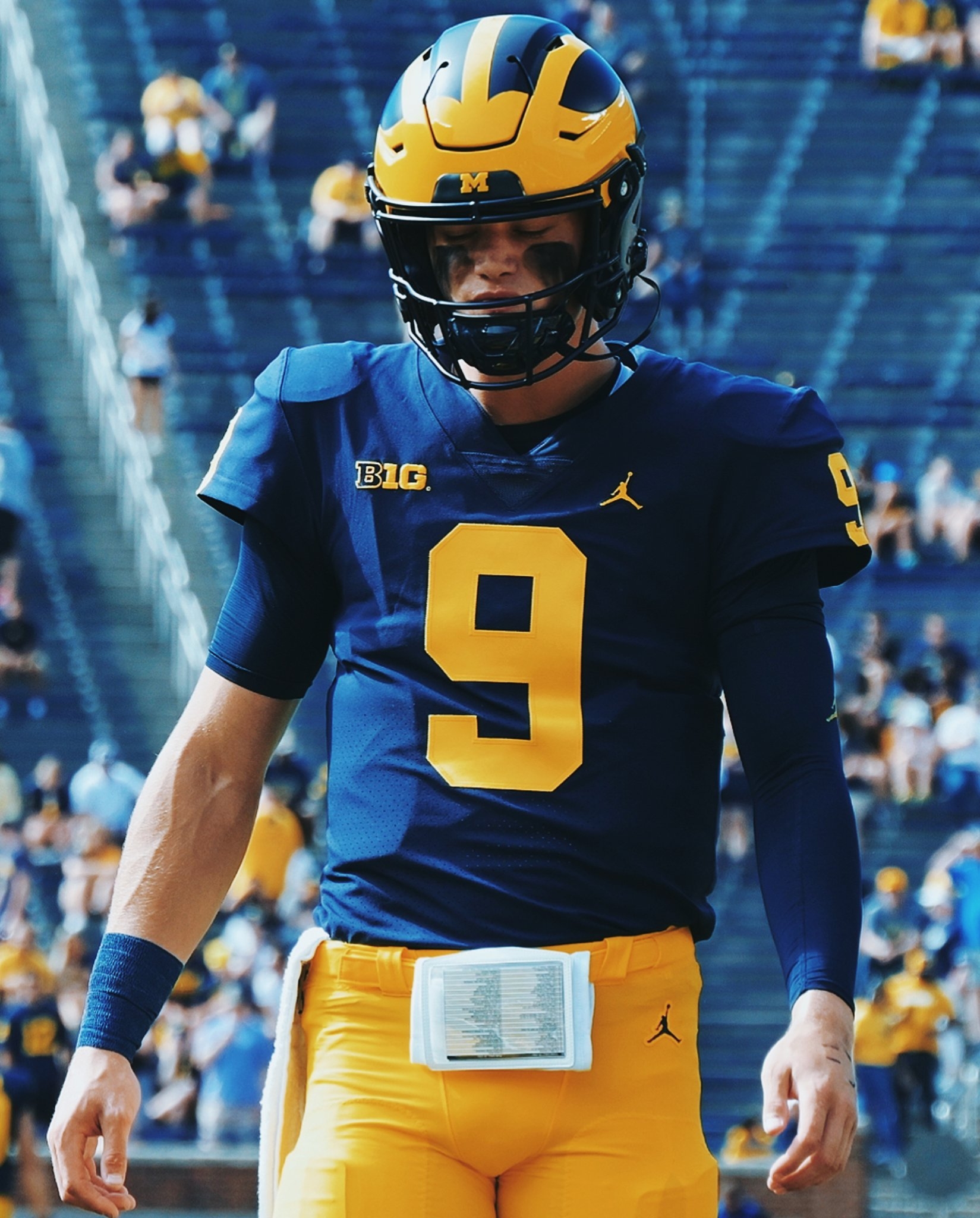 1650x2050 The Winged Helmet McCarthy will get his first start tomorrow night, exactly 218 days since his official commitment to the University of Michigan.〽️, Phone