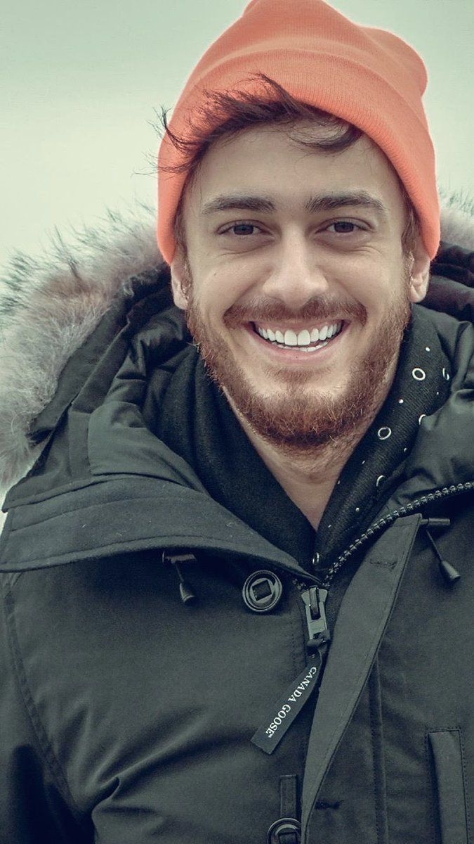 680x1200 Saad Lamjarred, Phone