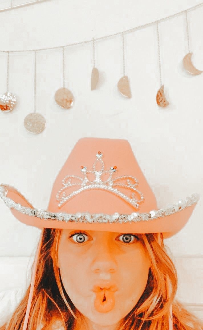 720x1160 ✰ EDITED BY EM ✰. Preppy jewelry, Preppy aesthetic, Custom cowboy hats, Phone