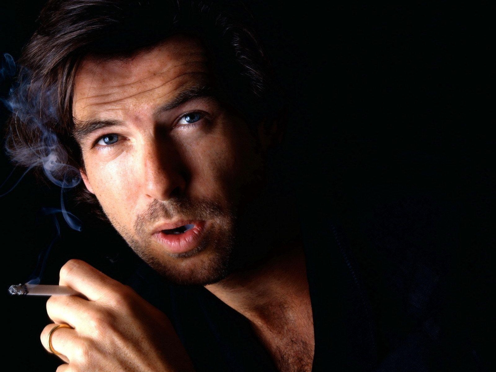 1600x1200 Pierce Brosnan Wallpaper High Quality, Desktop