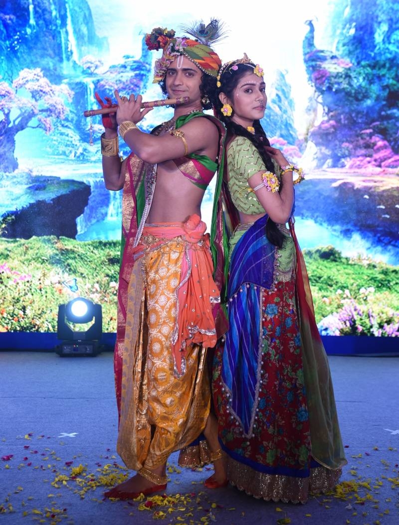 800x1060 Star Bharat brings RadhaKrishn, Phone