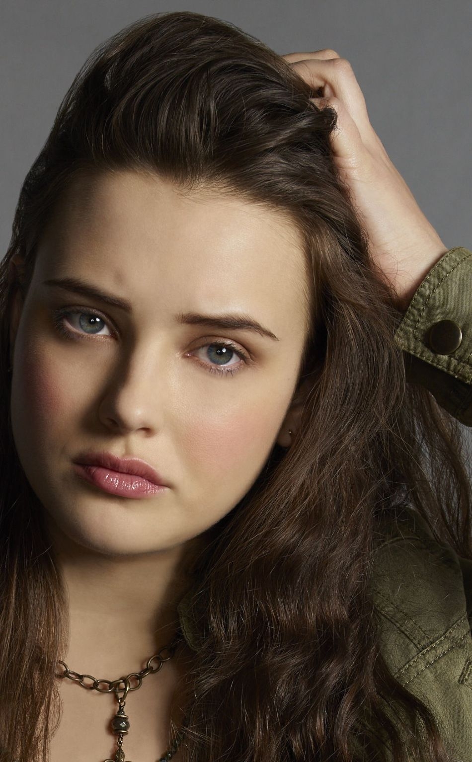 950x1540 Sad Katherine Langford  Resolution Wallpaper, HD, Phone