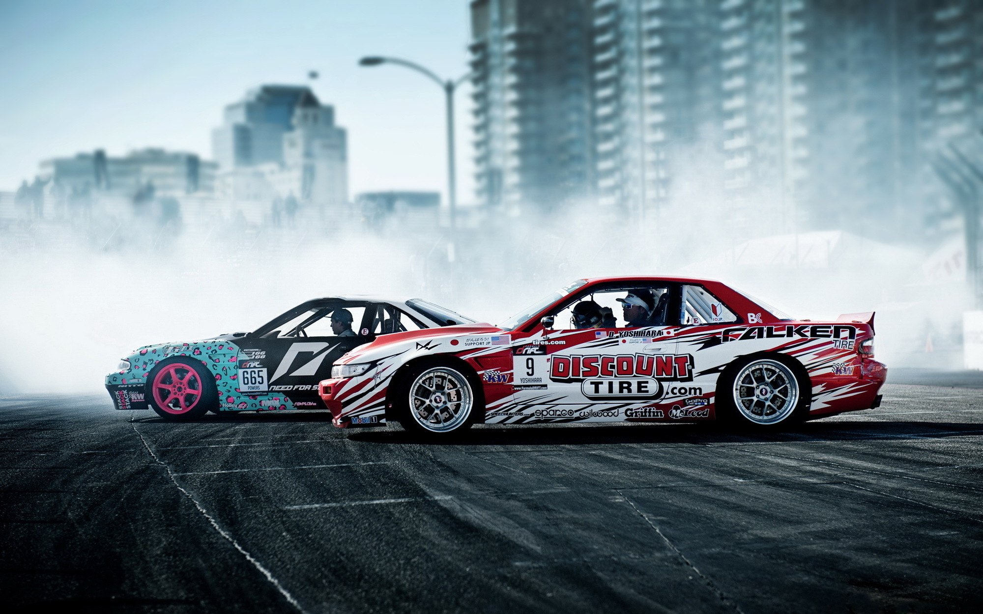 2000x1250 Drift HD Wallpaper and Background, Desktop