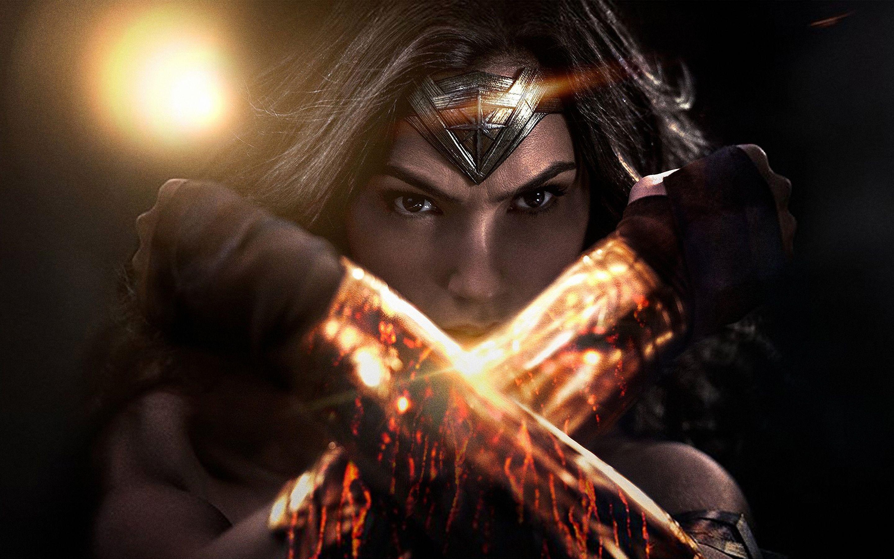 2880x1800 Gal Gadot Wonder Woman Wallpaper, Desktop