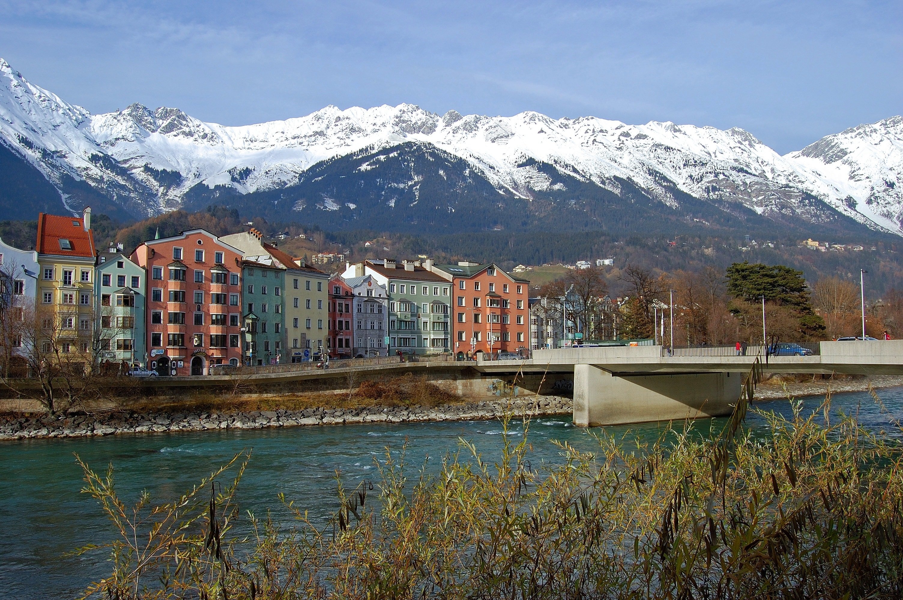 3010x2000 royalty free innsbruck image, Desktop