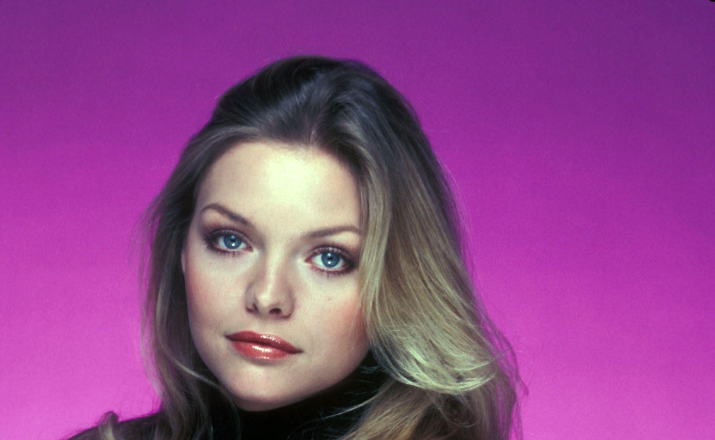 2370x1460 Michelle Pfeiffer Wallpaper Background, Desktop