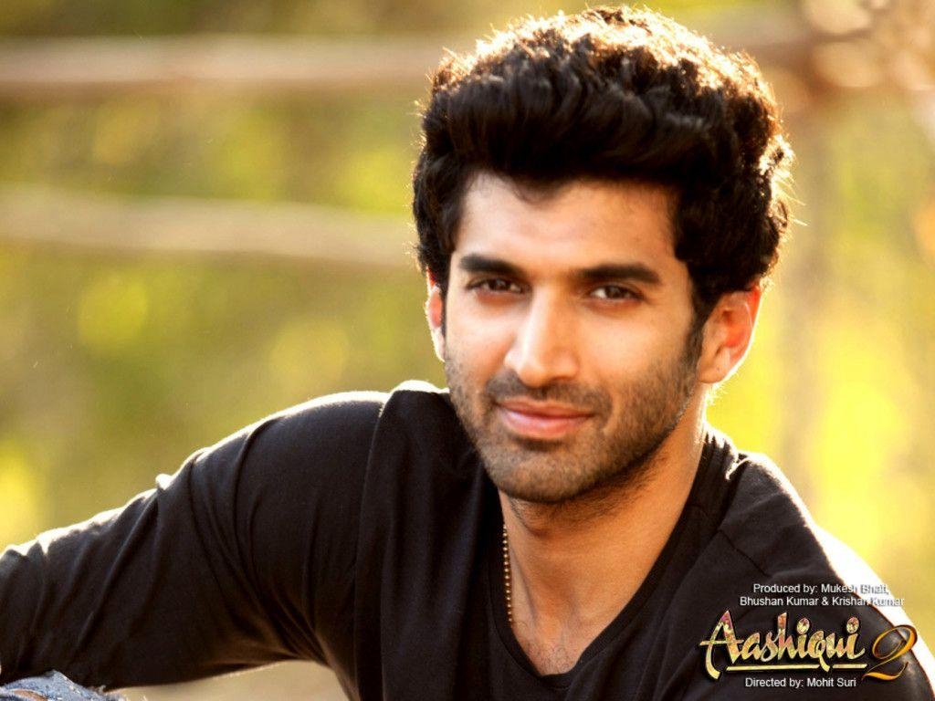 1030x770 Aashiqui 2 Movie Wallpaper By Bollyberg.com. BollyBerg. Girlfriend movie, Roy kapoor, 2 movie, Desktop