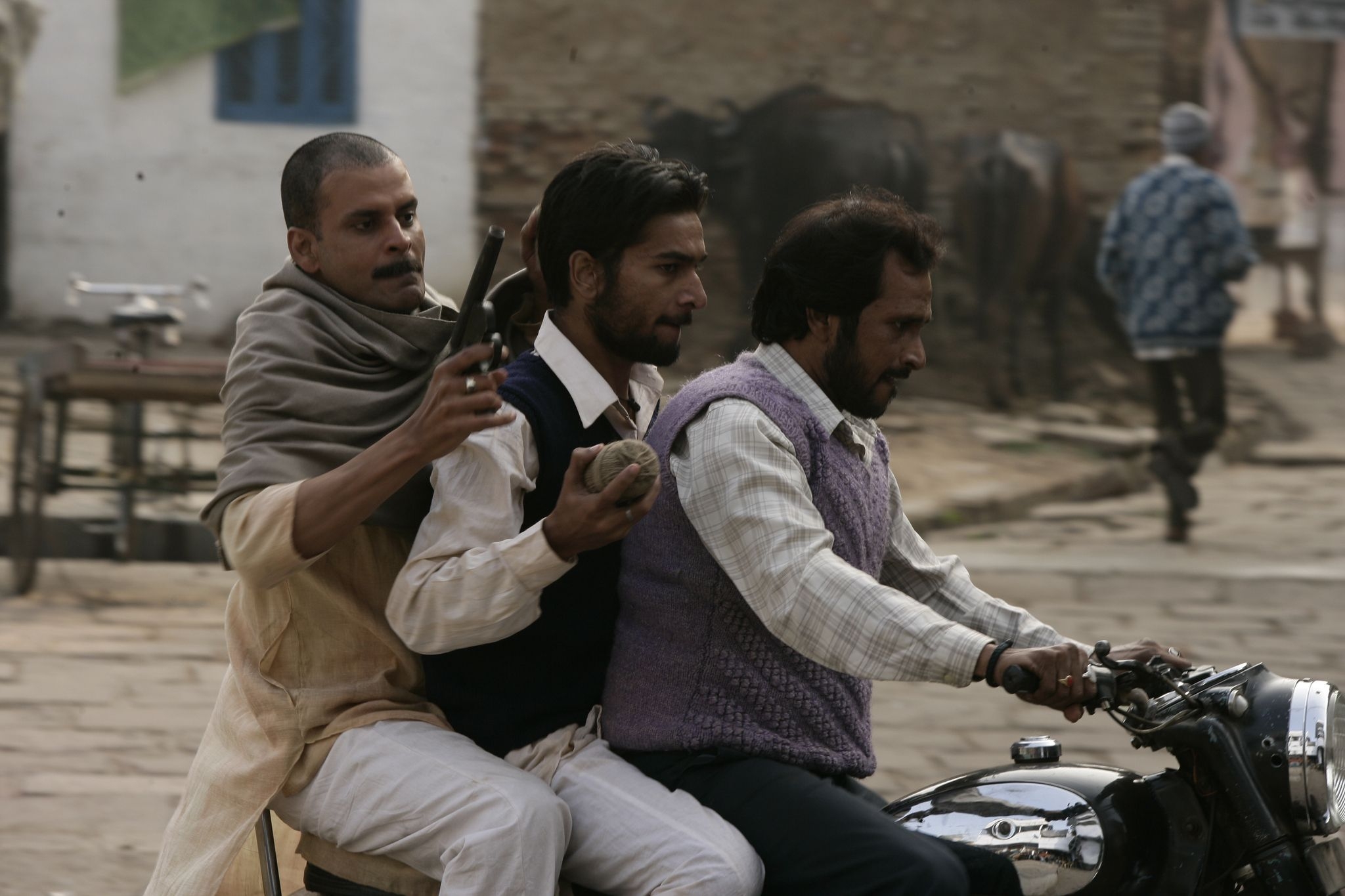 2050x1370 Gangs of Wasseypur (2012), Desktop