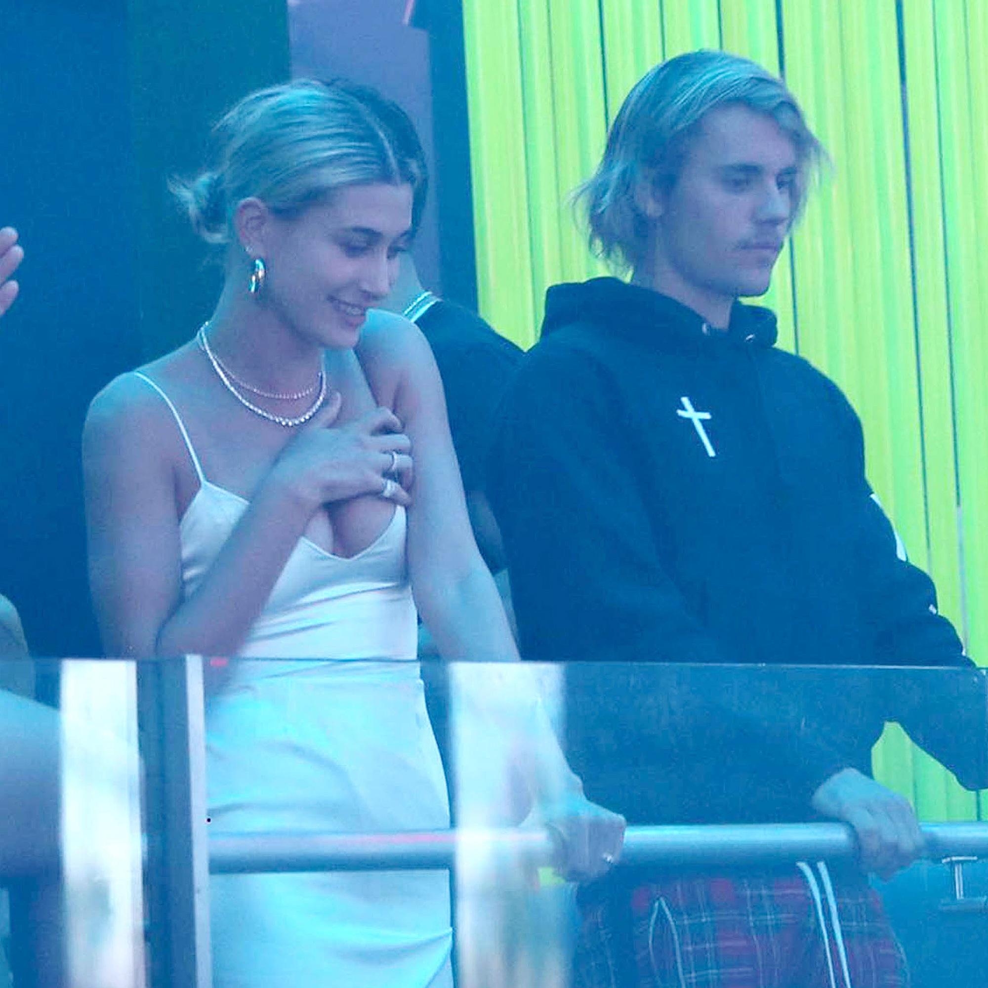 2000x2000 Justin Bieber and Hailey Baldwin: A Timeline of Their Relationship, Phone