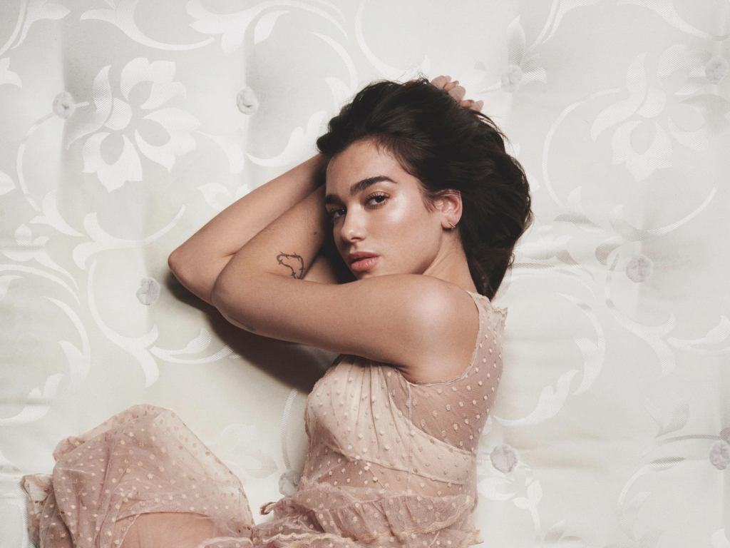 1030x770 Wallpaper pink dress, brunette, pretty, dua lipa desktop wallpaper, HD image, picture, background, a0163b, Desktop