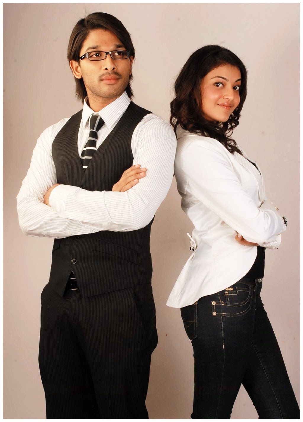 1030x1430 Allu Arjun with Kajal Agarwal in Arya 2. Allu arjun hairstyle, Arya Cute couples photography, Phone