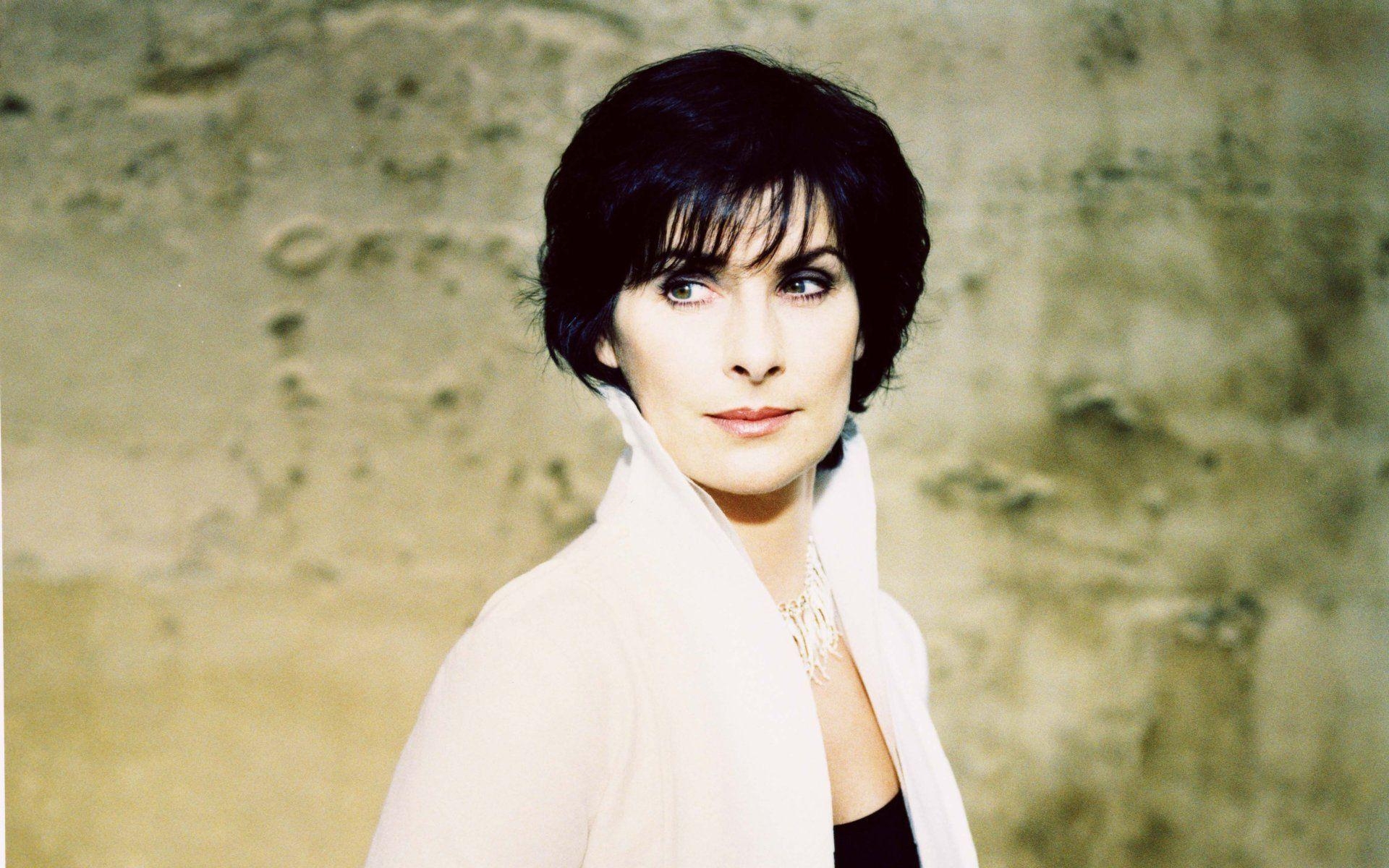 1920x1200 Enya.com, Desktop