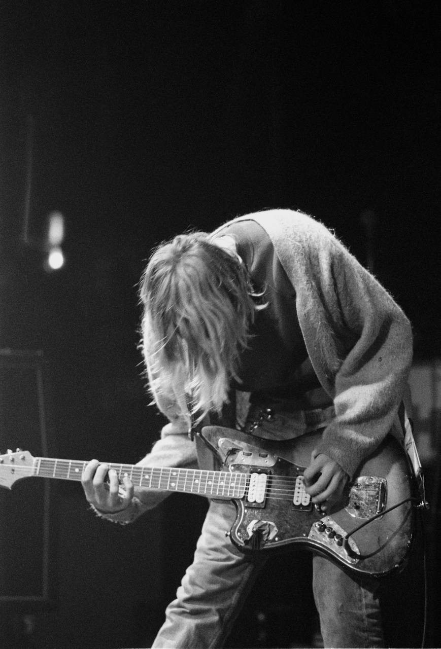 870x1280 Kurt Cobain wallpaper, Phone