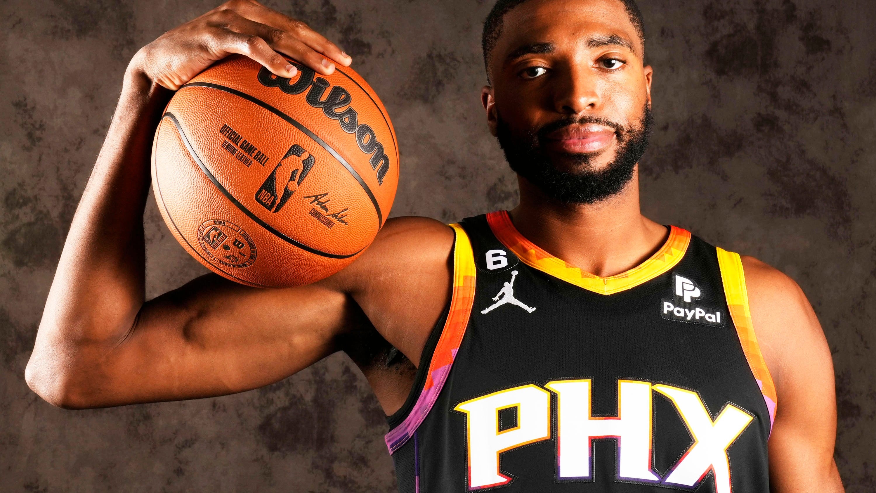 3000x1690 Suns' Mikal Bridges ready to actively help kickstart Phoenix offense, Desktop