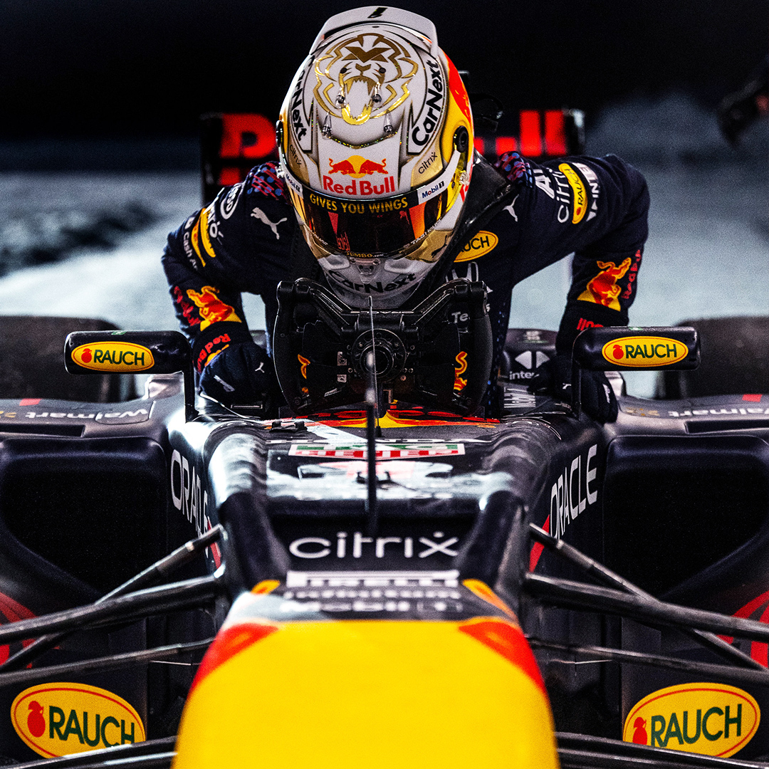 1080x1080 Oracle Red Bull Racing in ready for the weekend, Phone