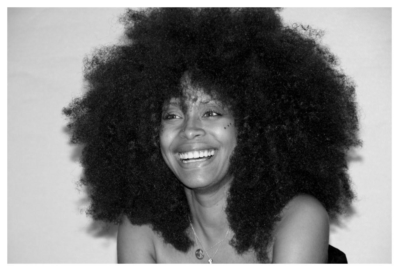 1380x930 px Erykah Badu 140.82 KB, Desktop