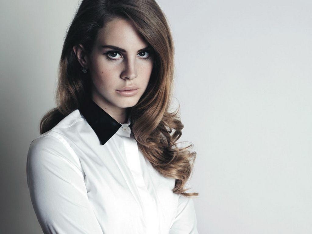 1030x770 Lana Del Rey wallpaper, Desktop