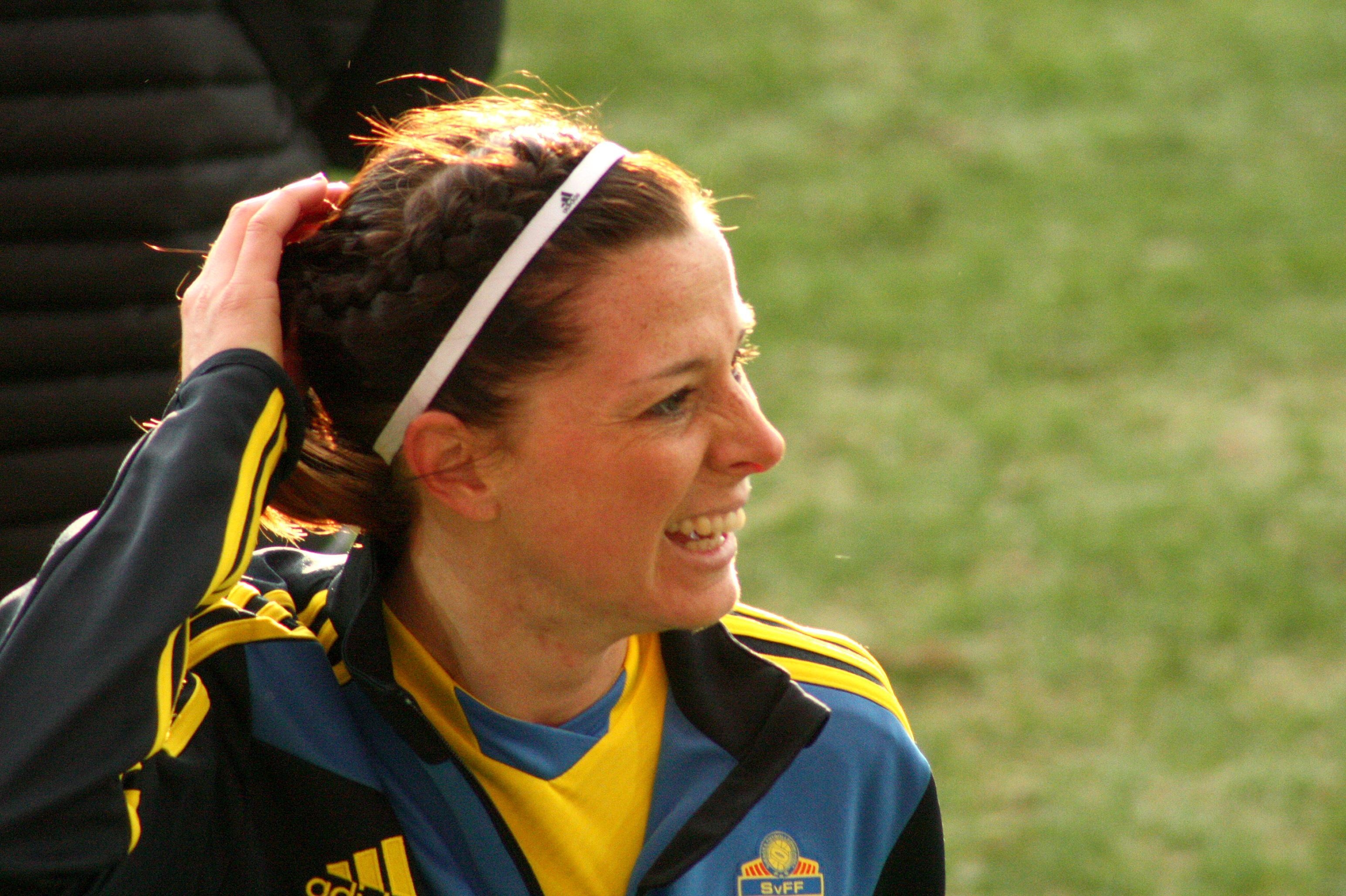 3090x2060 Lotta Schelin. En blogg om internationell damfotboll, Desktop