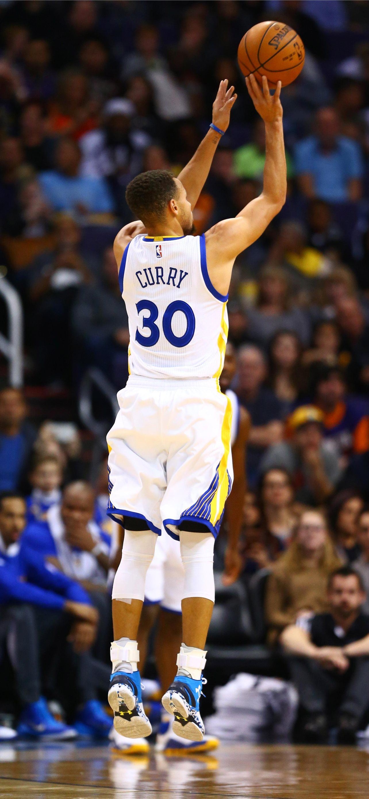 1290x2780 Steph Curry Shooting Wallpaper, Phone