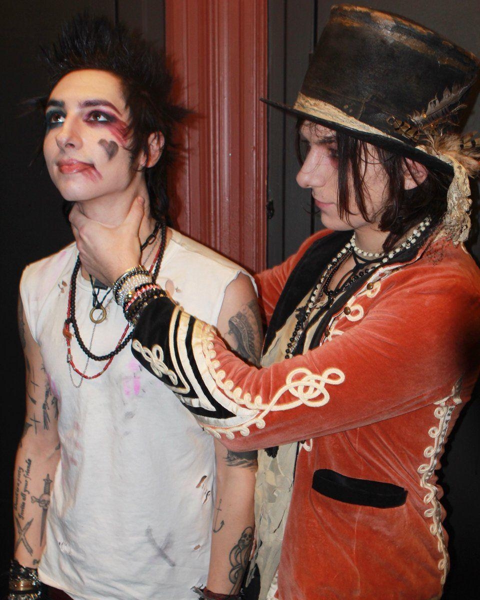 960x1200 Palaye Royale Brasil, Phone