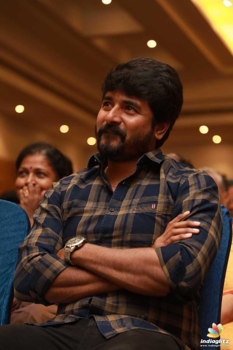 800x1200 3D Wallpaper Sivakarthikeyan Image Download, Phone