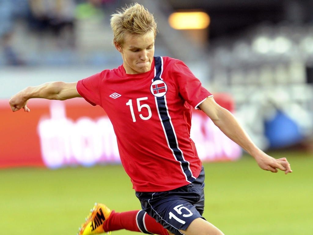 1030x770 Martin Odegaard Skills Wallpaper. Martin ødegaard, Sports photo, Sports jersey, Desktop