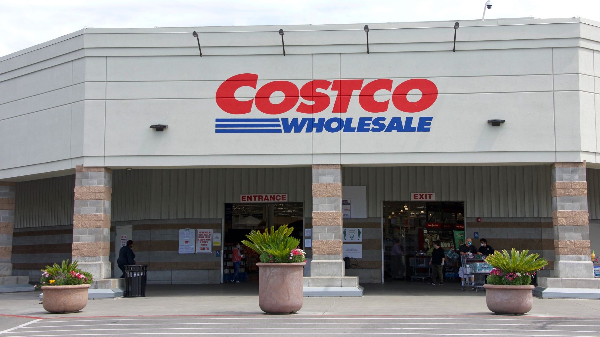 1920x1080 Rent A Ship: Costco Hires Vessels For Urgent Deliveries, Desktop