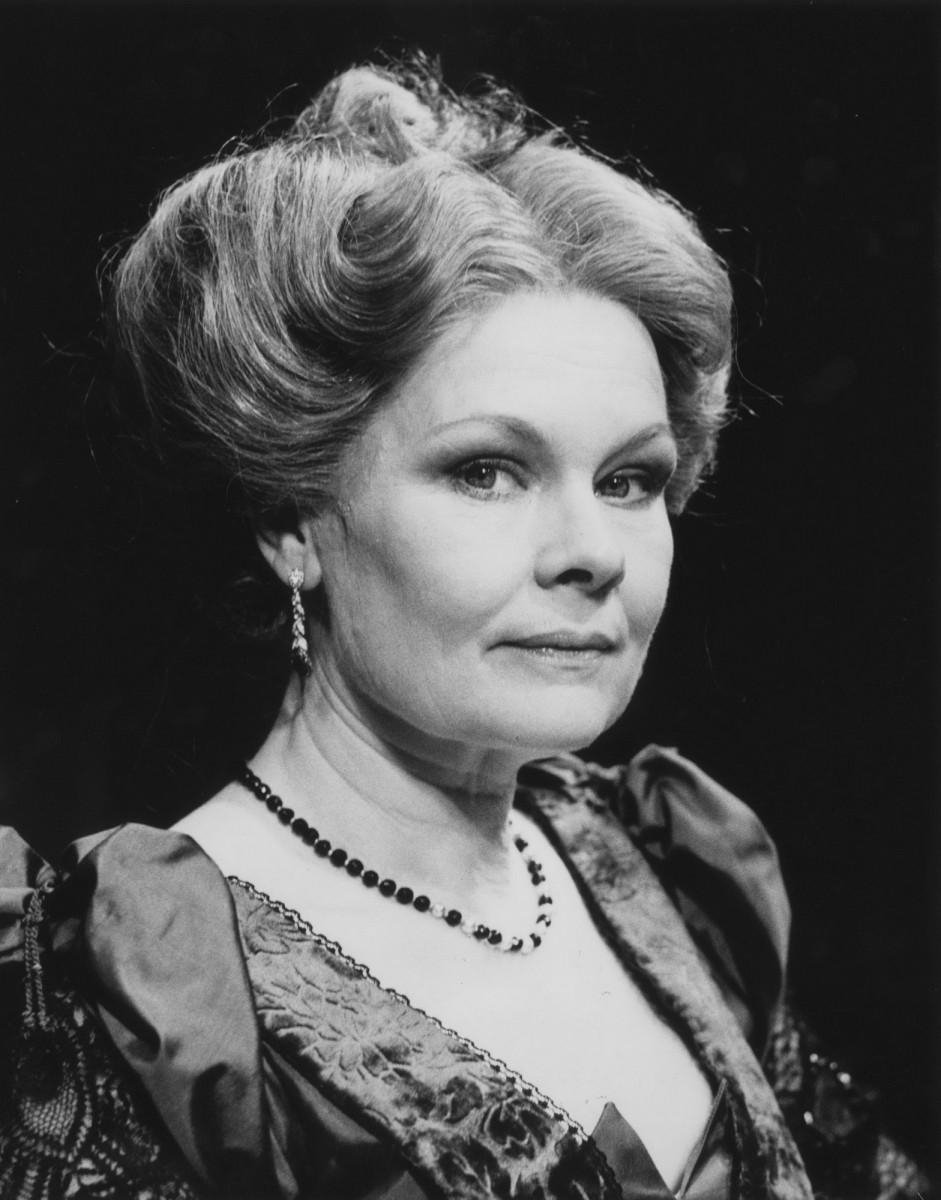 950x1200 Judi Dench wallpaper, Phone