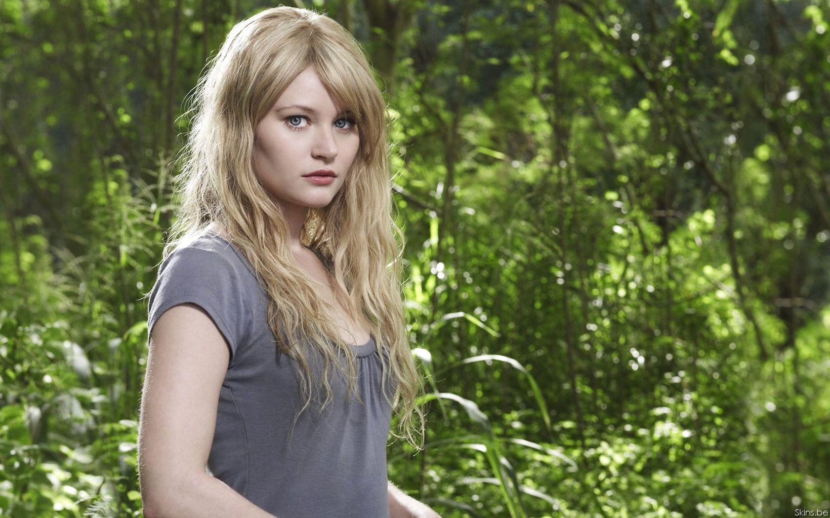 1680x1050 Emilie De Ravin Wallpaper 02, Desktop