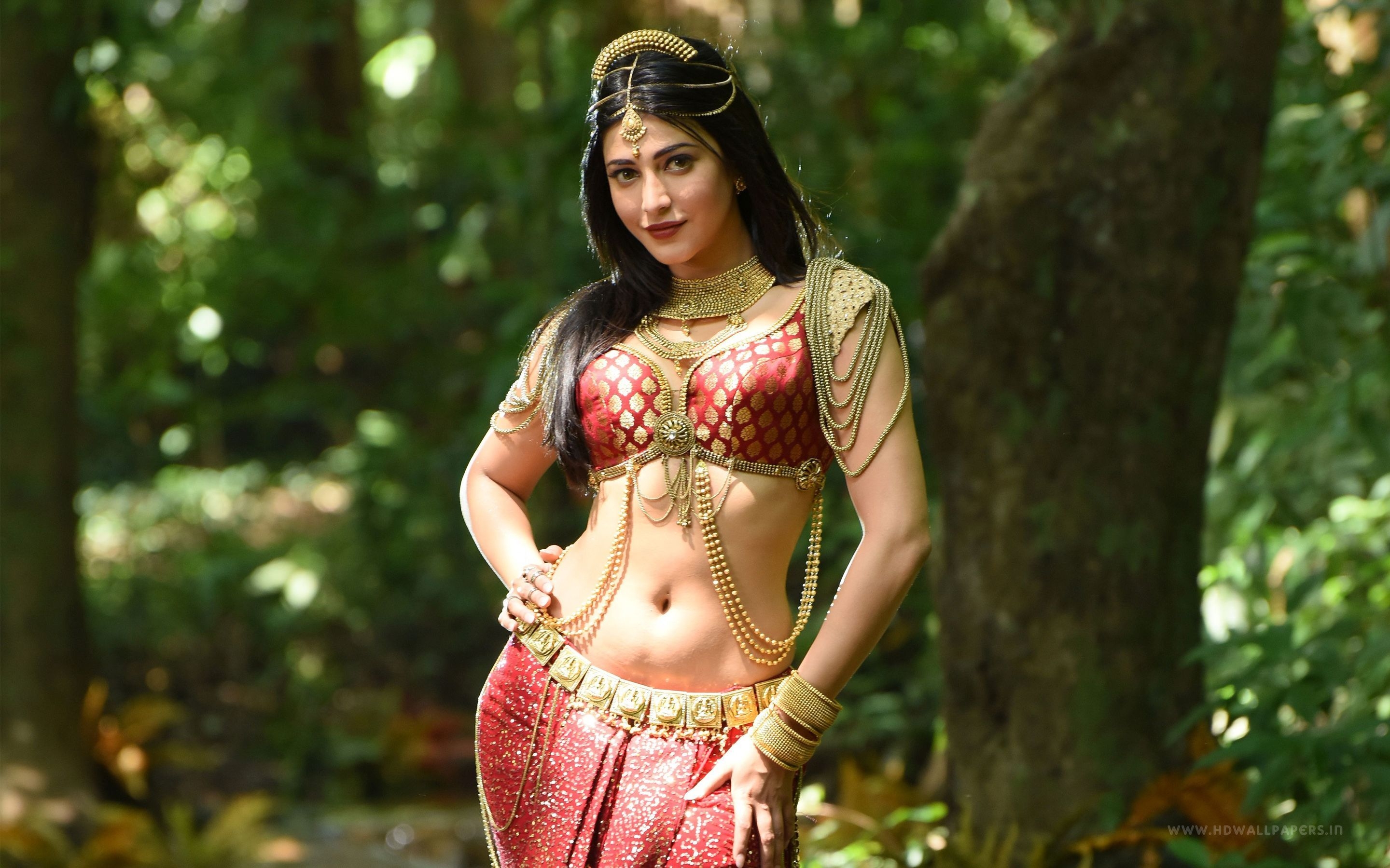 2880x1800 Tamil Actresses Wallpaper, Desktop