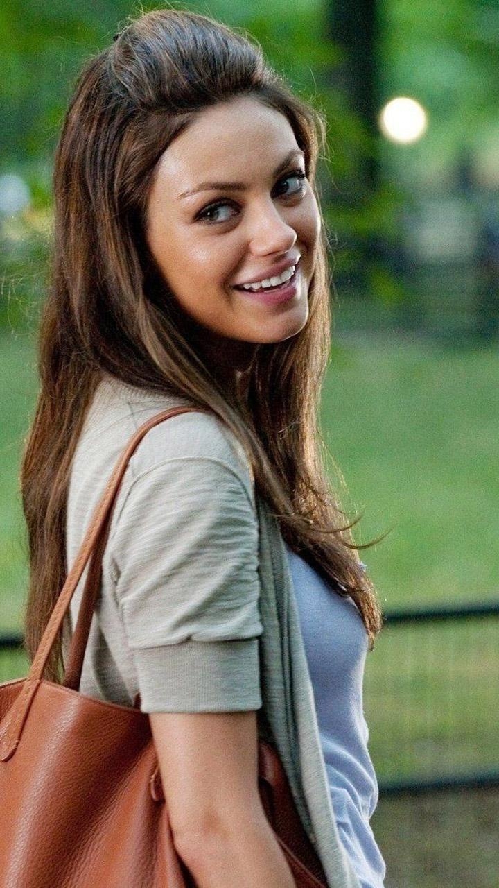 720x1280 Mila Kunis Wallpaper HD for Android, Phone